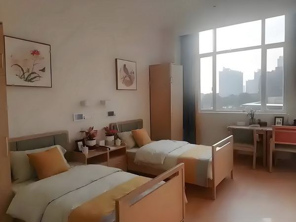 大专生怎么落户深圳_郝云怒斥始祖鸟，反感这个品牌中国探险协会发声 国探险协黄洁夫表示